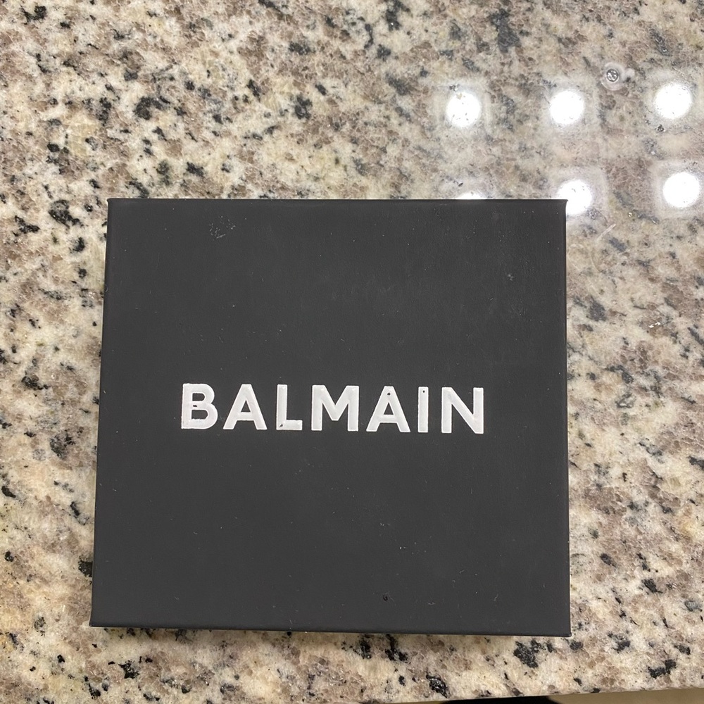 Balmain Paris Designer Mens Wallet in perfect condition. Never used. Open box.